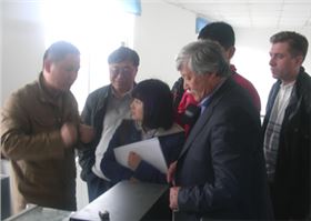 外国客户在麒麟公司培训现场|技术团队|麒麟仪